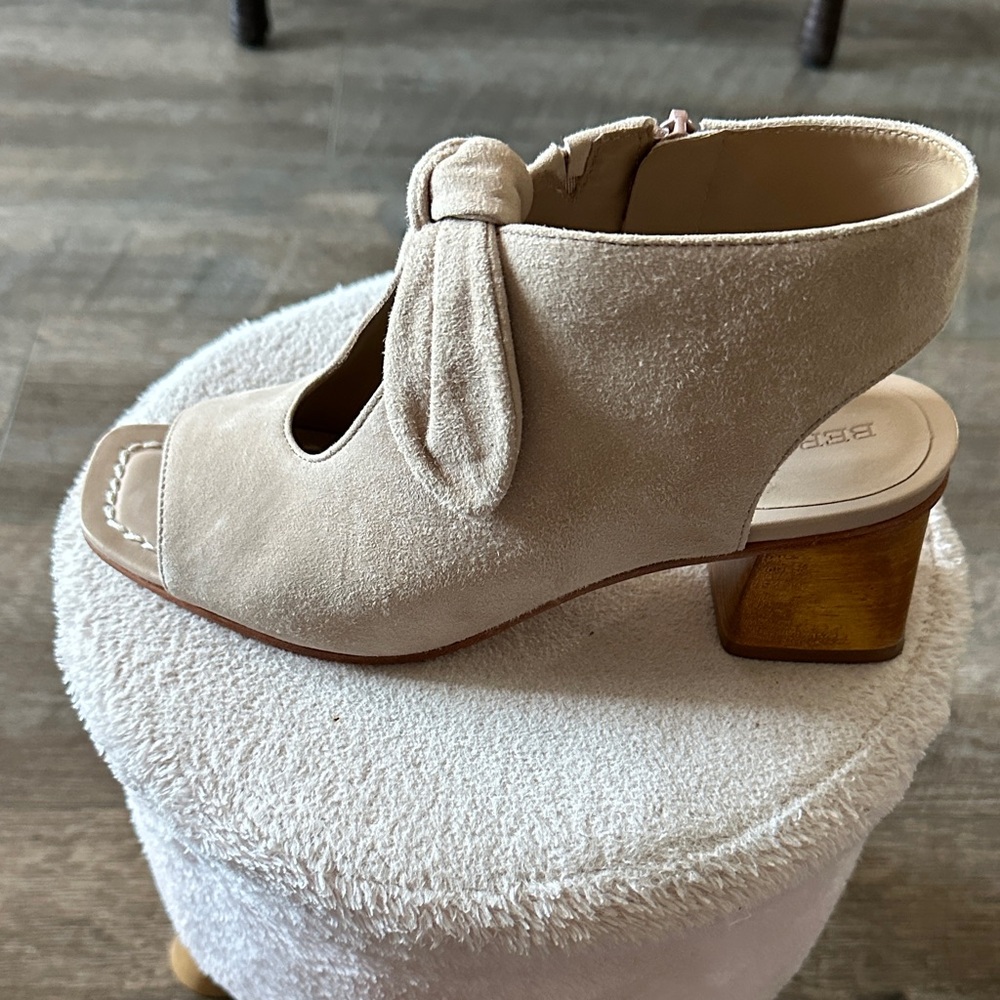 Bernardo Beige Suede Open-Toe Block Heel Sandals